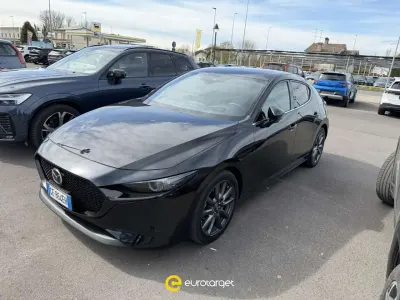 Usata Mazda 3 Exceed 150 CV (110 kW) 2021 Nero metallizzato Berlina