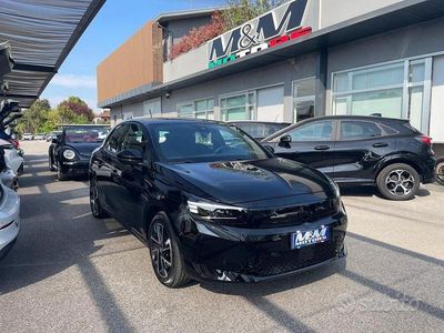 Usata Opel Corsa 101 CV (74 kW) 2024 Argento Berlina