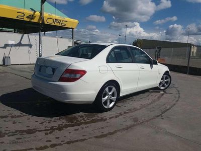 Usata Mercedes C200 Avantgarde 136 CV (100 kW) 2011 Bianco Berlina
