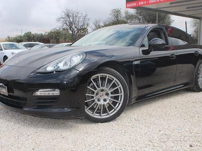 Usata Porsche Panamera 250 CV (183 kW) 2012 Nero Utilitaria