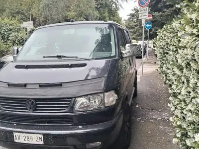 Usata VW Transporter 68 CV (50 kW) 1998 Nero Furgone
