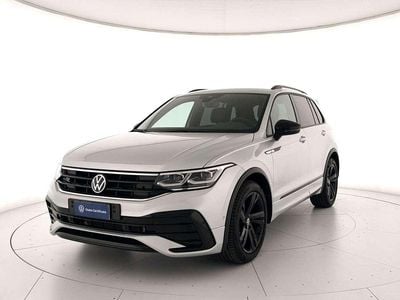 Usata VW Tiguan R-line 150 CV (110 kW) 2023 Reflex silver metallizzato SUV