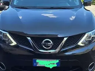 Usata Nissan Qashqai Acenta 131 CV (96 kW) 2016 Nero SUV