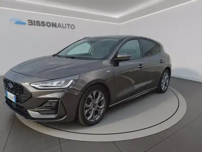 Usata Ford Focus ST-Line 120 CV (88 kW) 2022 Magnetic Berlina