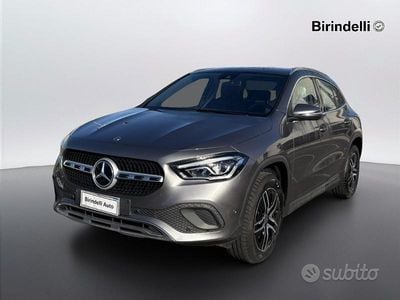 Usata Mercedes GLA180 115 CV (84 kW) 2022 Grigio SUV