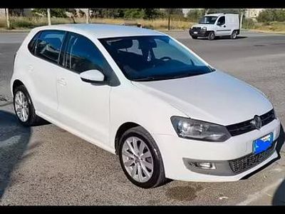Usata VW Polo 90 CV (66 kW) 2010 Bianco Utilitaria