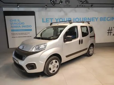 Begagnad Fiat Qubo Trekking 69 HK (50 kW) 2019 Grå Minibuss