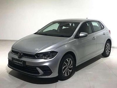Usata VW Polo Life 95 CV (69 kW) 2023 Reflex silver Utilitaria