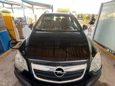 Usata Opel Antara 150 CV (110 kW) 2008 Nero SUV