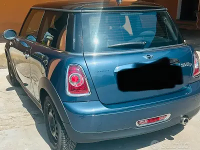 Begagnad Mini Cooper Coupé 112 HK (82 kW) 2010 Sportkupé