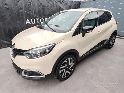 Usata Renault Captur 90 CV (66 kW) 2015 Beige SUV