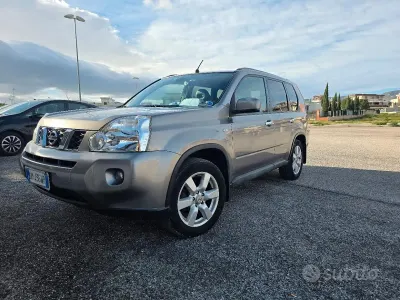Usata Nissan X-Trail 173 CV (127 kW) 2008 Grigio SUV