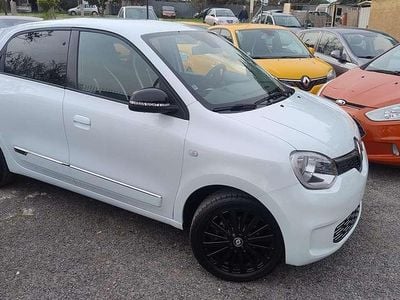 Usata Renault Twingo Urban Night 65 CV (47 kW) 2023 Bianco perla Utilitaria