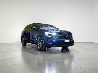 Usata Renault Austral Techno 199 CV (146 kW) 2024 Blu SUV