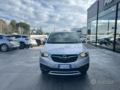 Begagnad Opel Crossland X 102 HK (75 kW) 2019 Grå SUV