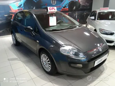 Usata Fiat Punto Evo Active 77 CV (56 kW) 2010 Grigio Utilitaria