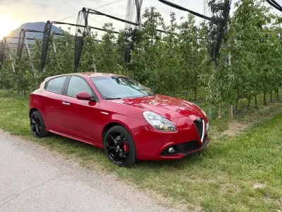 Usata Alfa Romeo Giulietta Super 120 CV (88 kW) 2019 Utilitaria