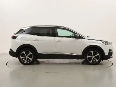 Usata Peugeot 3008 GT-line 131 CV (96 kW) 2019 Biancobianco SUV