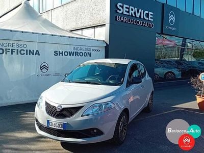 Usata Lancia Ypsilon Gold 69 CV (50 kW) 2020 Grigio Utilitaria