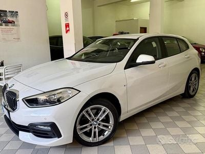 Usata BMW 116 Advantage 116 CV (85 kW) 2021 Bianco Utilitaria