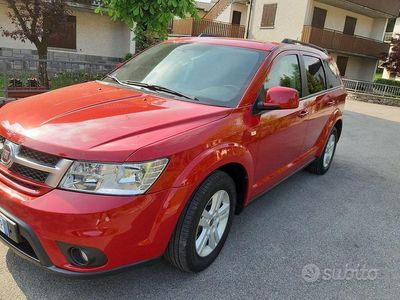 Usata Fiat Freemont 170 CV (125 kW) 2011 Rosso SUV