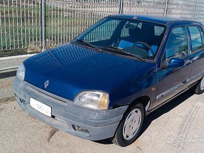 usata Renault Clio II 1.1i cat 5 porte UP Aria