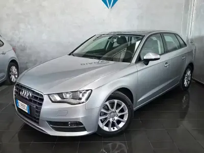 Usata Audi A3 Attraction 125 CV (91 kW) 2015 Grigio Berlina