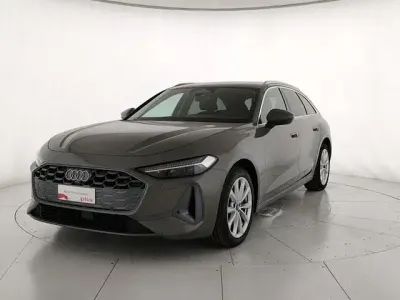 Usata Audi A5 Advanced 204 CV (150 kW) 2025 Grigio chronos metallizzato Station wagon