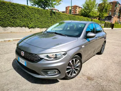 Usata Fiat Tipo 120 CV (88 kW) 2016 Grigio Berlina