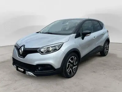 Usata Renault Captur Intens 90 CV (66 kW) 2017 Argento SUV