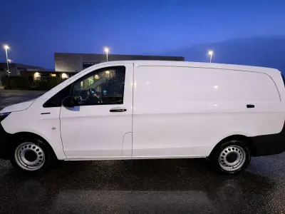 Usado Mercedes e-Vito 89 kW (122 CV) 2022 Blanco Van