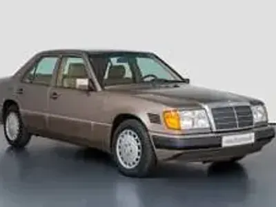 Usata Mercedes 300 147 CV (108 kW) 1991 Oro Berlina
