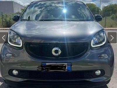 Usata Smart ForFour Prime 75 CV (55 kW) 2019 Grigio Utilitaria