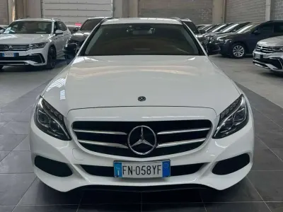 Usata Mercedes C220 Premium 170 CV (125 kW) 2018 Bianco Station wagon