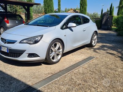 usata Opel Astra GTC Astra GTC 2.0 CDTI 165CV S&S 3 porte Cosmo S