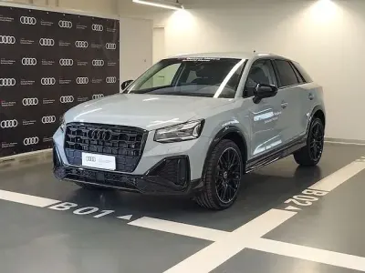 Usata Audi Q2 Comfort 150 CV (110 kW) 2025 Grigio freccia perla SUV