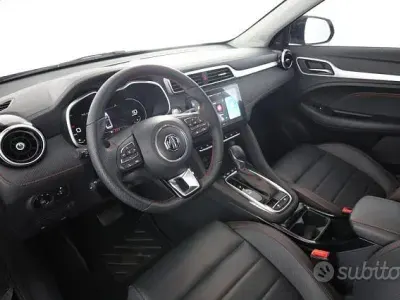 Usata MG ZS Luxury 111 CV (81 kW) 2024 Nero SUV