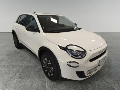 Nuova Fiat 600 110 CV (80 kW) 2025 Bianco SUV