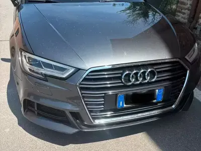 Usata Audi A3 2018 Grigio Berlina