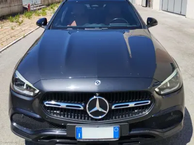 Usata Mercedes C220 Premium Plus 200 CV (147 kW) 2022 Grigio Station wagon