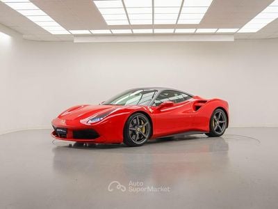 Usata Ferrari 488 670 CV (492 kW) 2016 Rosso Coupé