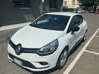 Usata Renault Clio IV Business 90 CV (66 kW) 2018 Berlina