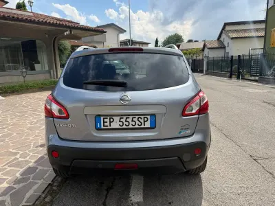 Usata Nissan Qashqai Tekna 131 CV (96 kW) 2013 Grigio SUV