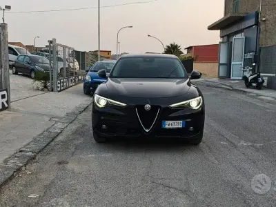 Usata Alfa Romeo Stelvio Tech Edition 160 CV (117 kW) 2019 Nero SUV