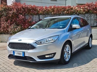 Usata Ford Focus 120 CV (88 kW) 2017 Grigio Station wagon