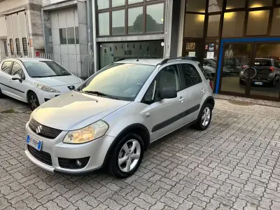 Begagnad Suzuki SX4 90 HK (66 kW) 2009 Grå SUV