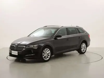 Usata Skoda Superb Executive 150 CV (110 kW) 2020 Grigio Station wagon