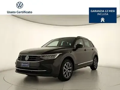 Usata VW Tiguan Life 150 CV (110 kW) 2023 Nero SUV