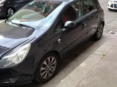 Usata Opel Corsa Enjoy 80 CV (58 kW) 2010 Utilitaria
