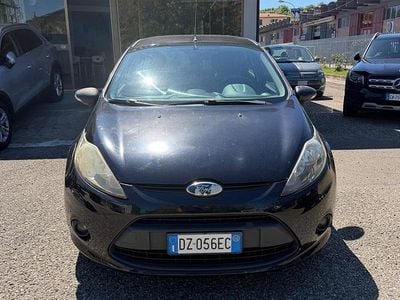 Usado Ford Fiesta 82 HP (60 kW) 2010 Preto Sedan